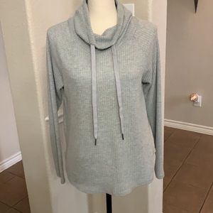 Rags II Riches gray cowl drawstring neckline long sleeved waffle sweater Size M